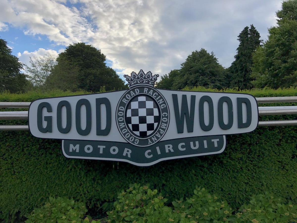 مبيت وإفطار شيشستر Flint House - Goodwood Events المظهر الخارجي الصورة